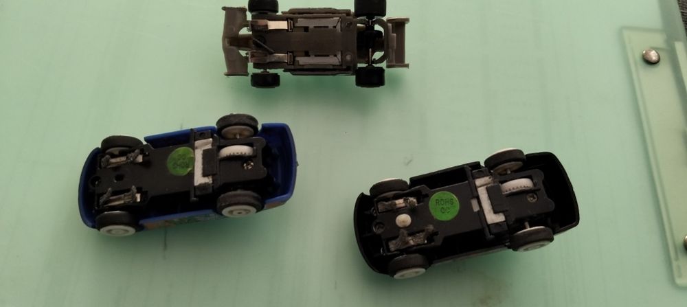 Vendo 3 carrinhos de pista