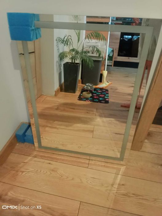 Lustro nowe z podswietleniem