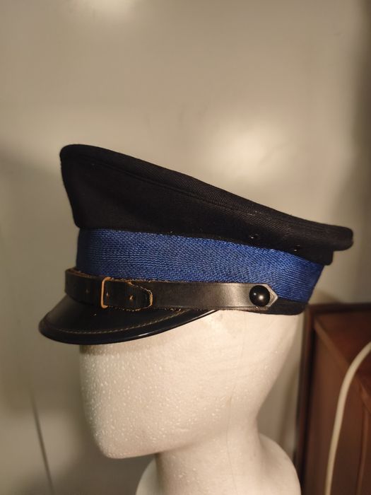 Stara czapka strażacka z lat 70