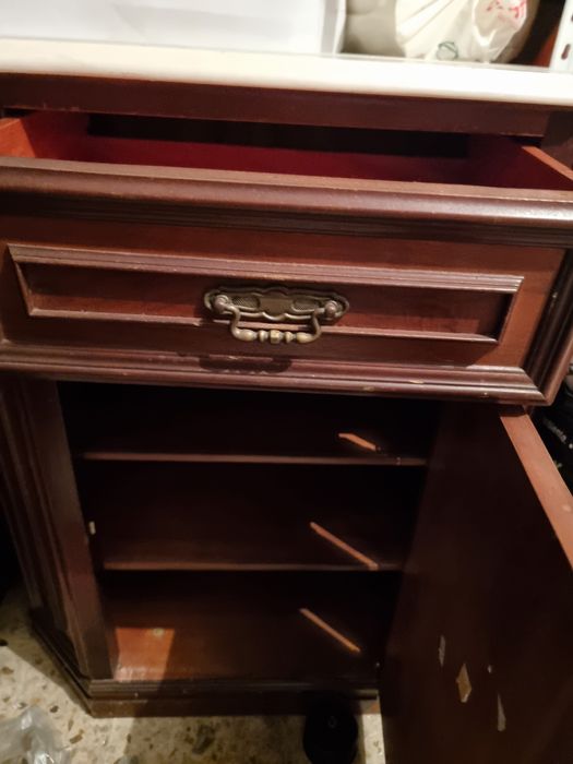 Sapateira de marmore