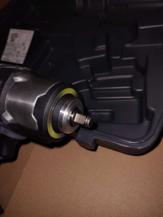 Ingersoll Rand W5133 - akumulatorowy klucz udarowy w walizce
