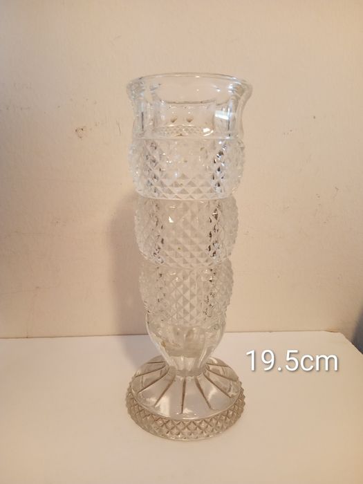 Jarra vidro trabalhada peça antiga 19,5cm