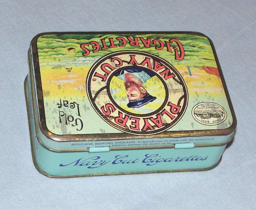 Antiga lata de tabaco Player's Navy Cut