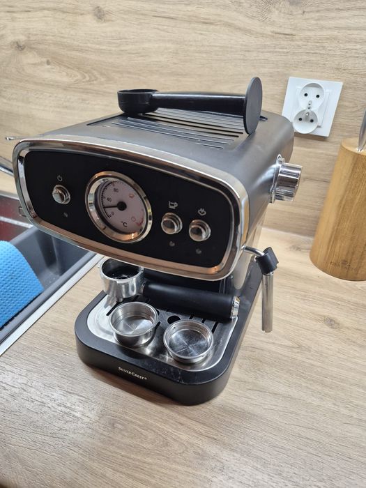 Kolbowy  ekspres do kawy