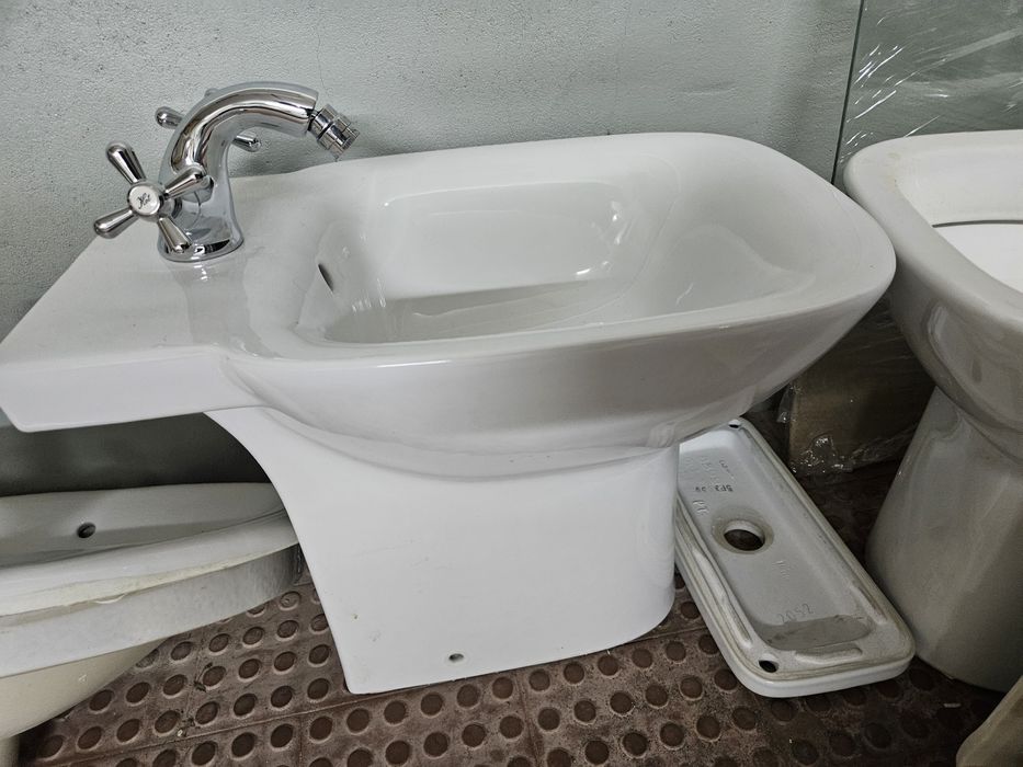 Bidé para casa de banho Roca