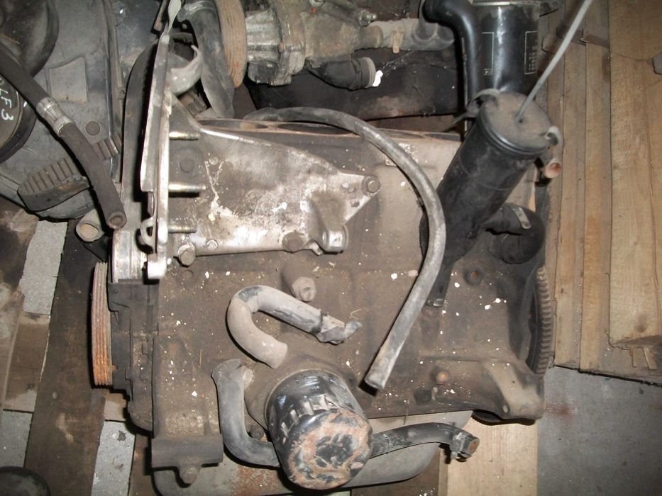 Блок двигателя  Nissan Sunny VW Golf 1.9 TD Peugeot 1.9 D Ford Transit