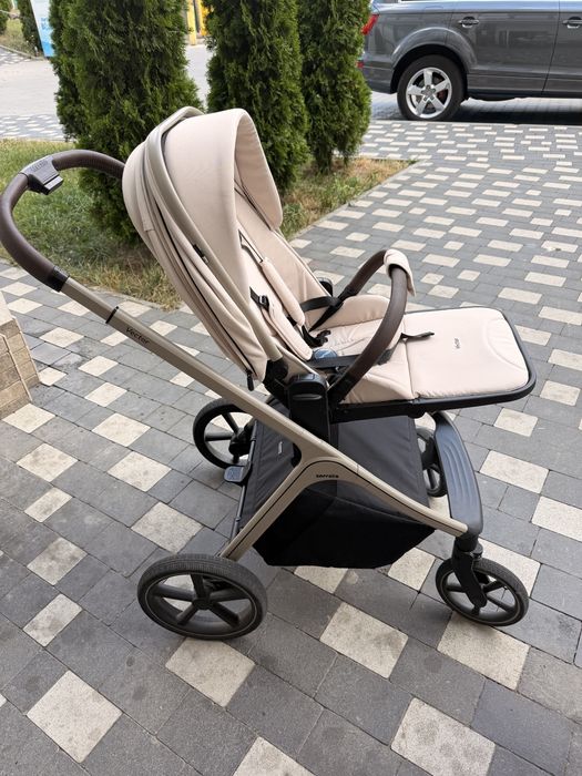 Коляска-книжка Carrello Vector 2в1