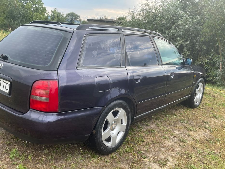 Продам ауді А4 б5