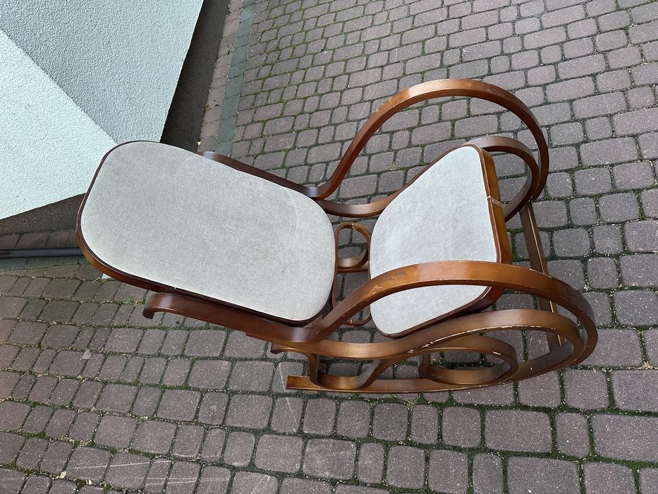 Fotel bujany.