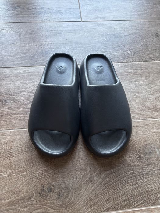 Yeezy Slide Onyx rozmiar 44.5