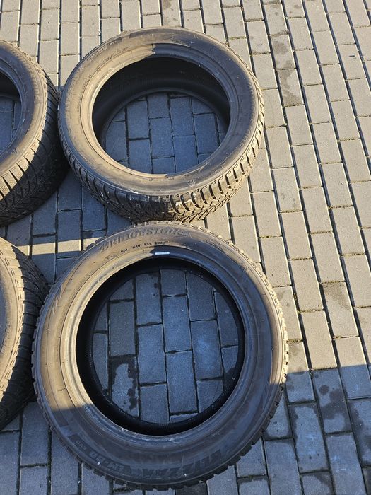 Opony 255/50 R20 Bridgestone zimowe