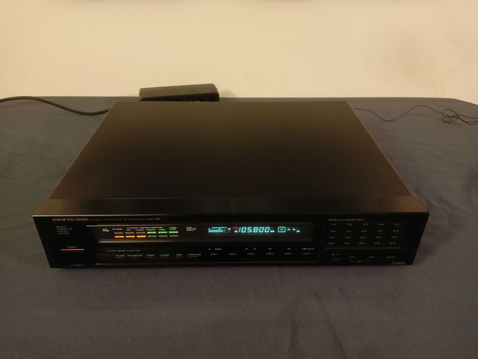 Tuner Onkyo T-4650 Integra