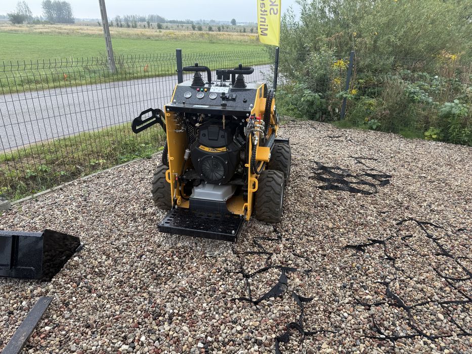 Miniładowarka Mini Ładowarka Gąsienicowa 25KM Skid Steer EisenTech T460 PRO Leasing
