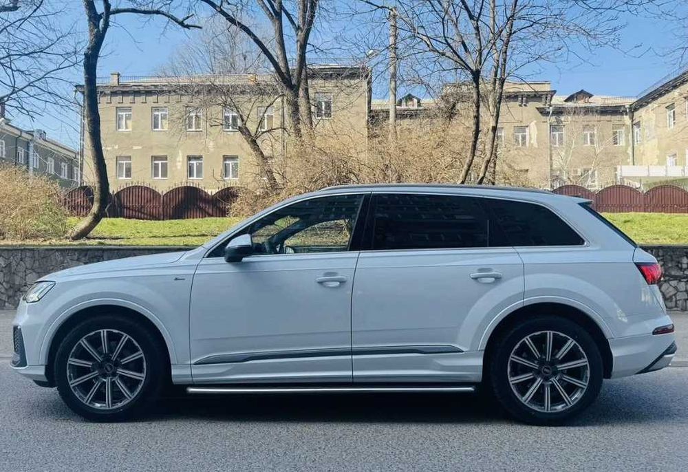 Audi Q7 45TDI  2021