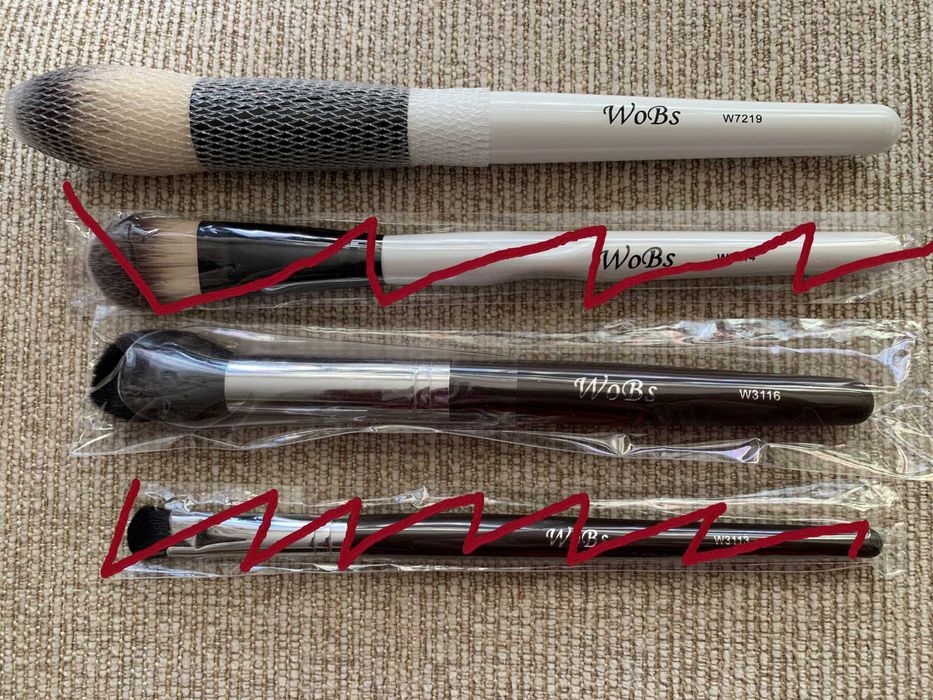 Кисть WoBs для пудры тона румян