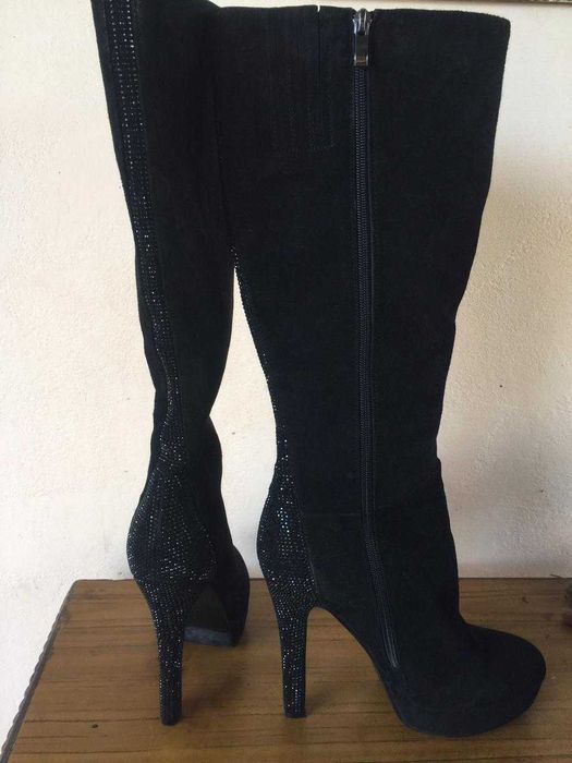 Замшевые осенние сапоги