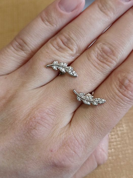 Серебряные сережки, гвоздики, пусеты "Перо", кольцо, серебро 925 пробы