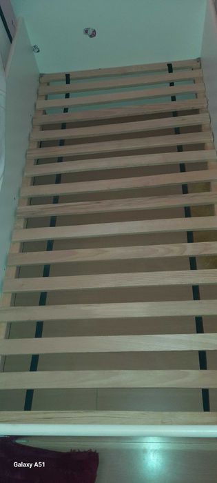 Cama. Estrado, colchão e Gaveta para por debaixo cama