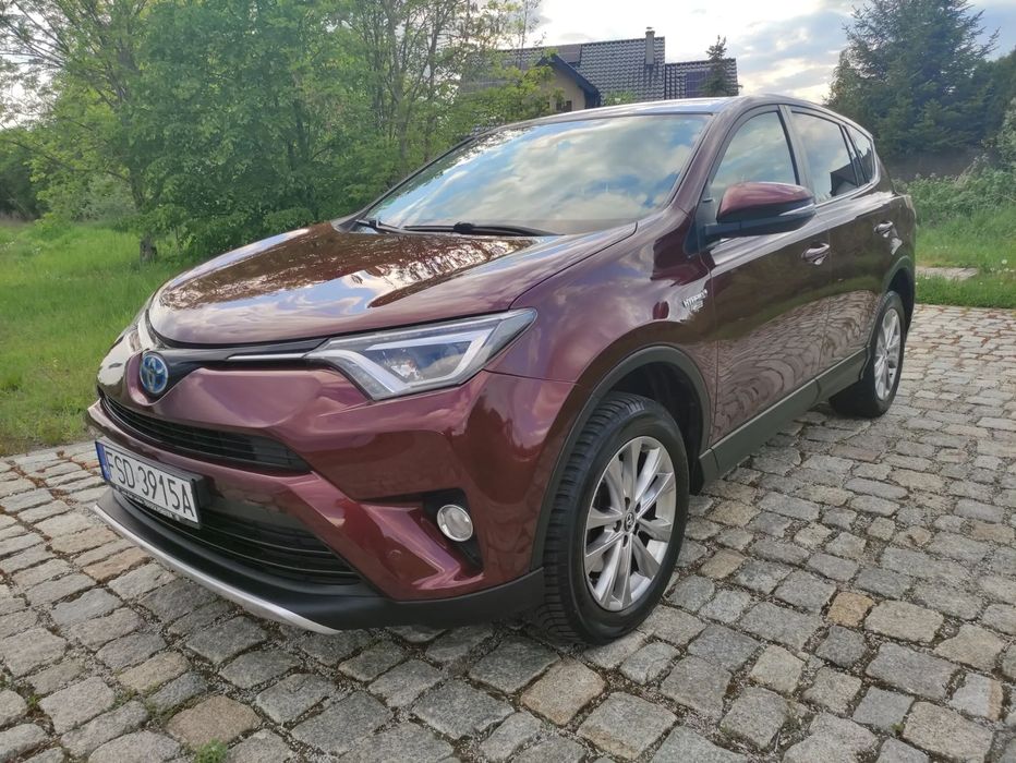 Toyota RAV4 2.5 Hybryda 2WD, Navi, Kamera, Pdc, Hak, Mały przebieg.