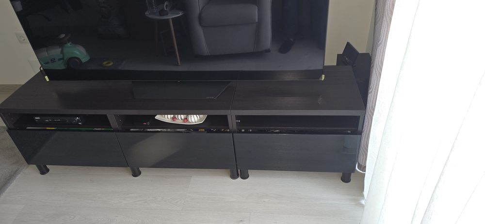 Móvel de tv preto como novo