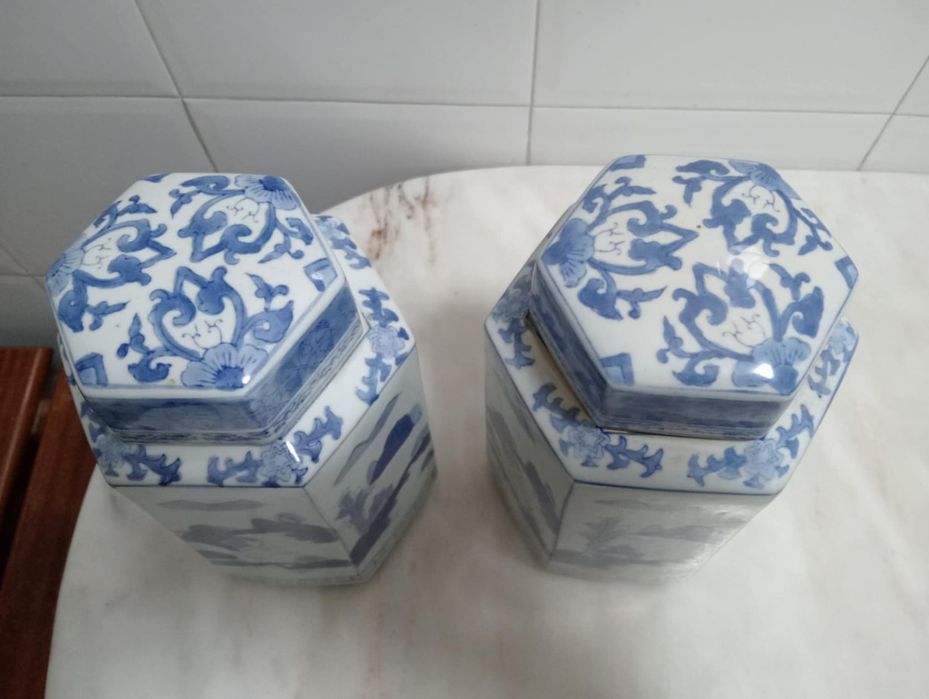 Potes chineses em porcelana pintados á mão