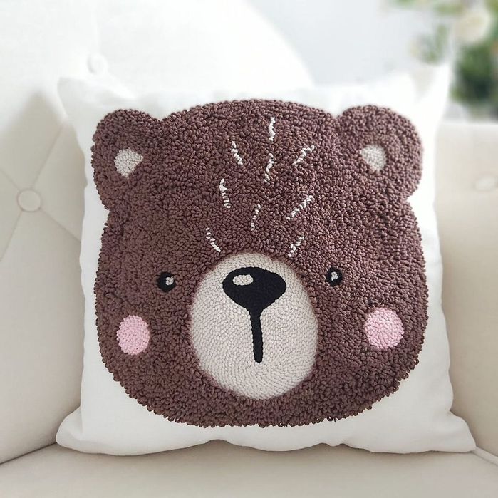 Poszewka poduszka dziecięca miś rękodzieło handmade