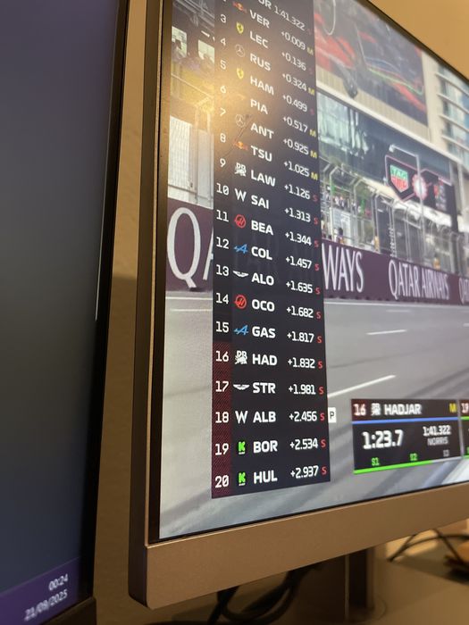 HP EliteDisplay E223