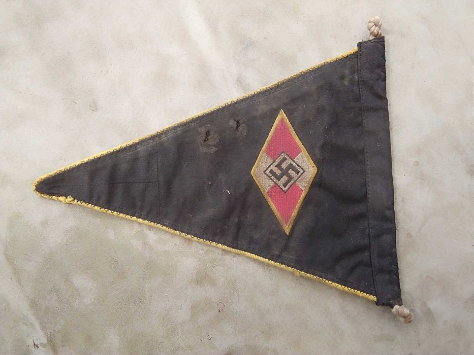 Stary proporczyk niemiecki Hitlerjugend rzesza