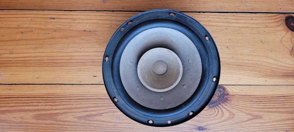 Głośniki 4 szt. z Renault 25 V6 Iniection. Wersja z wieżą audio.