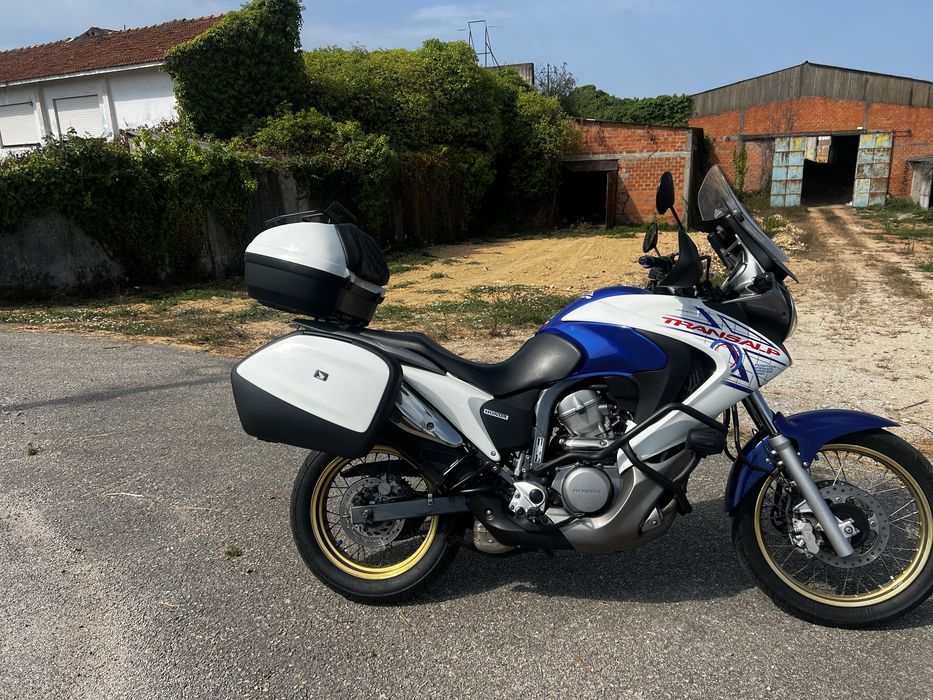 Honda transalp xl700 versao com abs