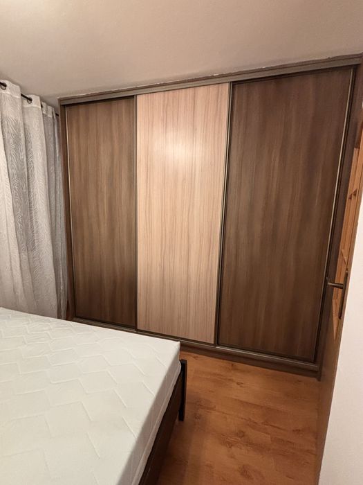 Sprzedam szafe trzydrzwiowa