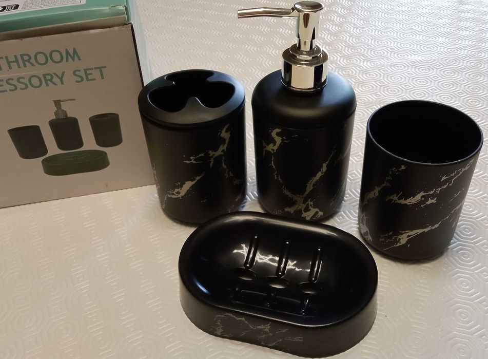 WC, Artigos higiene, lote novo, por 5€