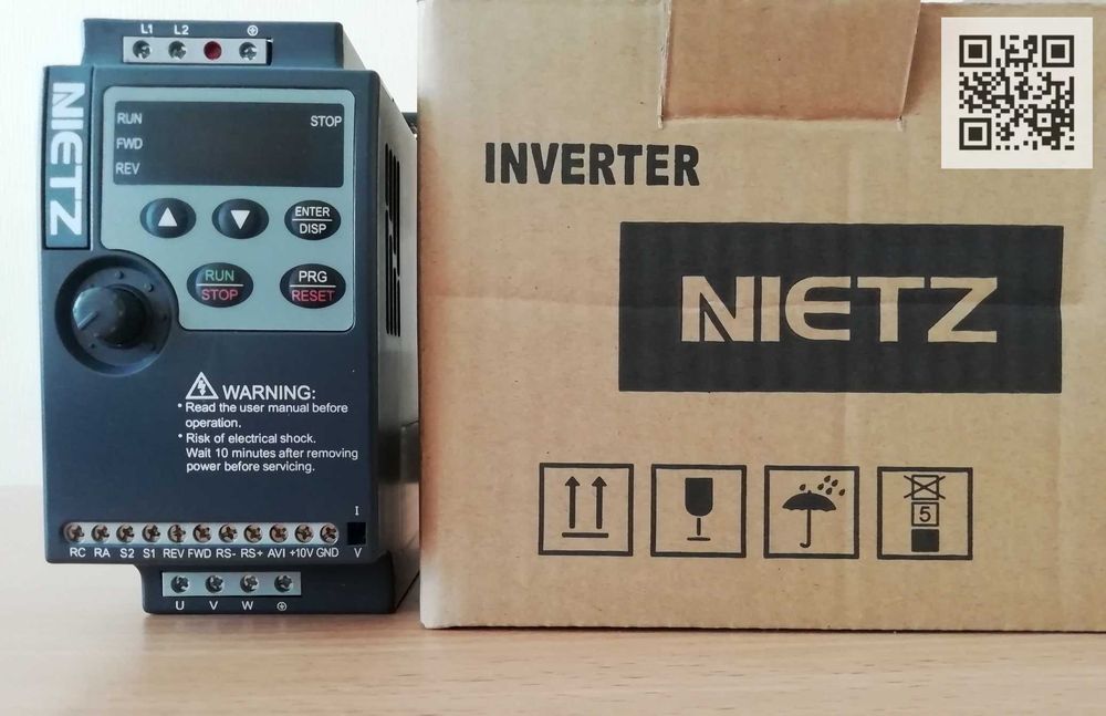 для підключення до 380В частотний перетворювач 220В/2,2кВт частотник