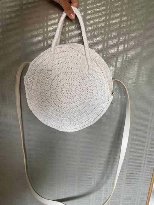 Плетена біла бежева сумка H&M