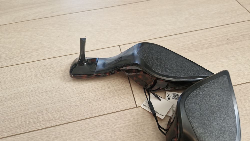 Buty damskie szpilka