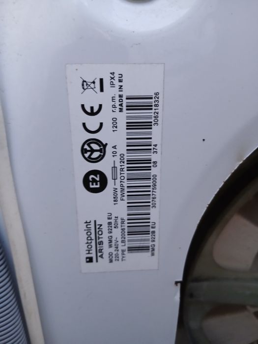 Máquina de lavar roupa Hotpoint Ariston 9kg (WMG 922) – Para peças ou reparação