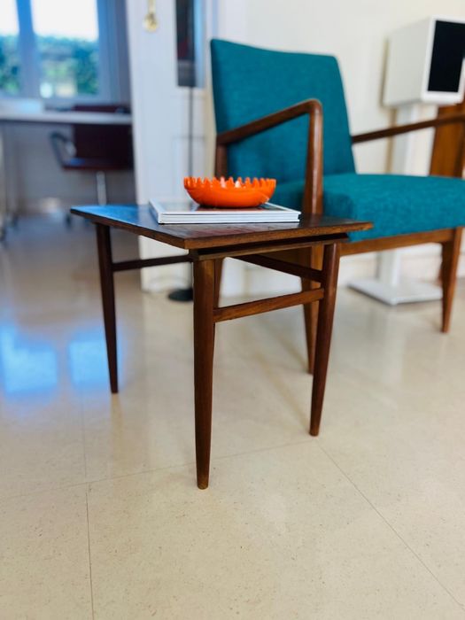 Mesa de apoio dinamarquesa em madeira