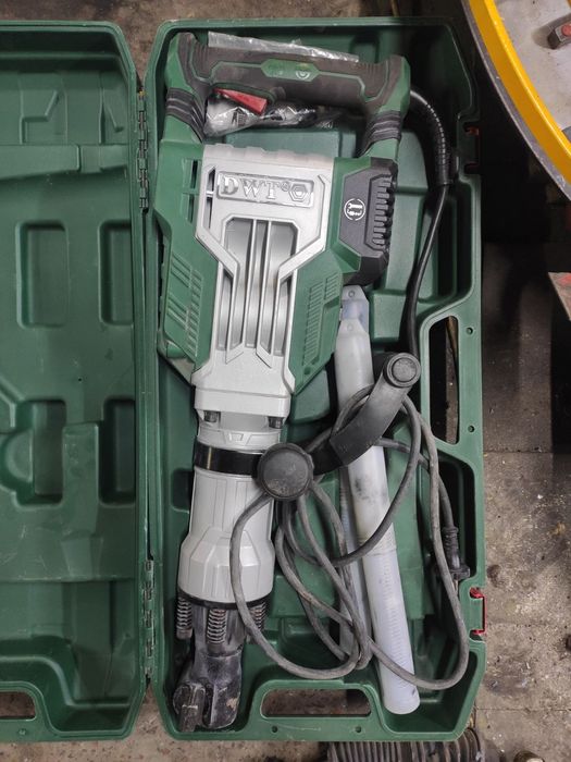 Відбійний молоток оренда/прокат