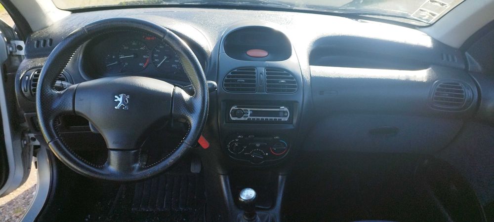 Peugeot 206 1.4 HDI ou troco por Smart