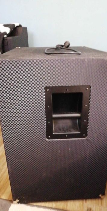 Ampeg PF-410HLF / 800W / Kolumna paka basowa