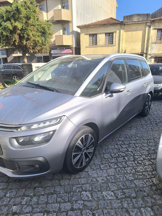 7 lugares automático