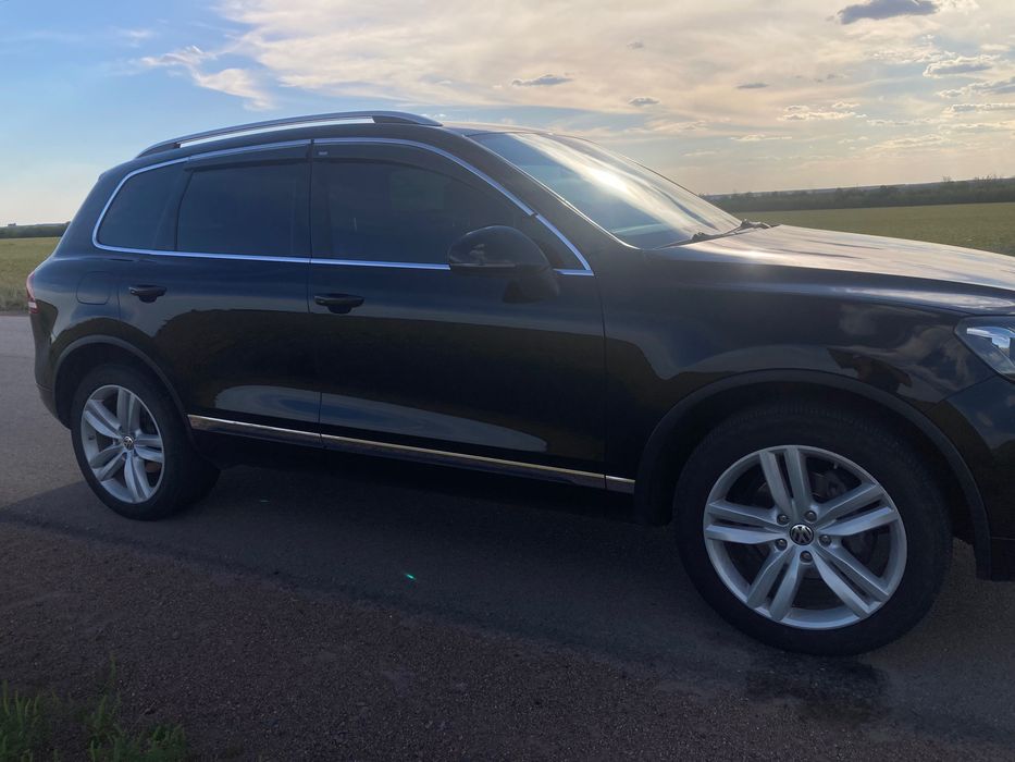 Продам Volkswagen Touareg 2011 року 3.0 дизель.