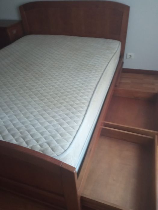 Cama casal com colchão