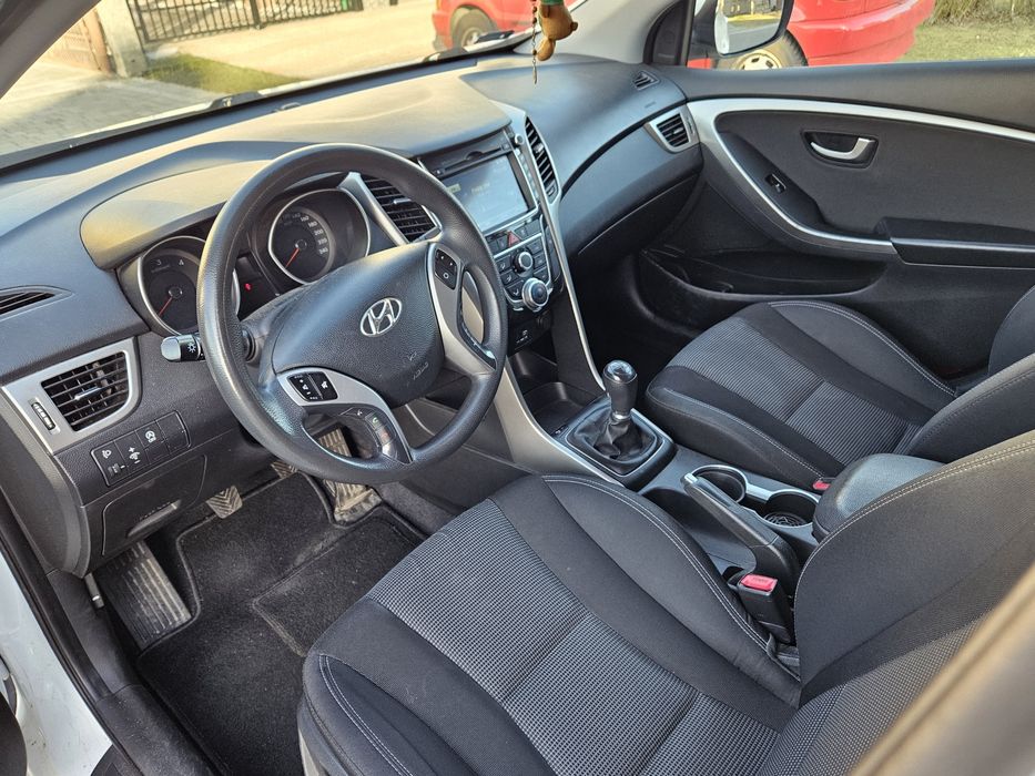 Hyundai i30 1.6 CRDi 2015 stan BDB