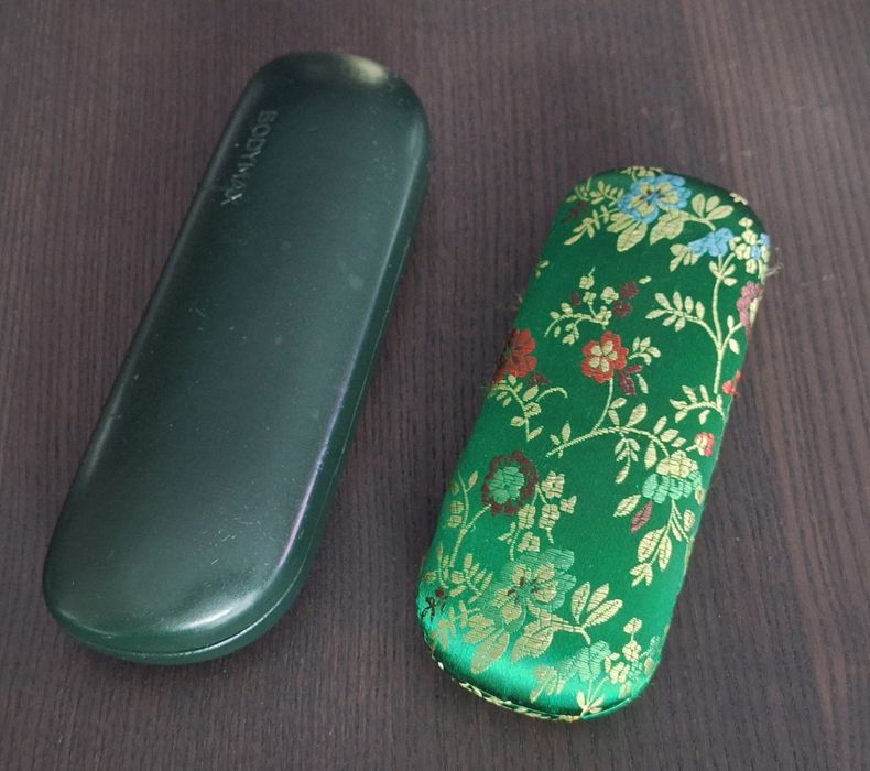 Etui na okulary 2 sztuki