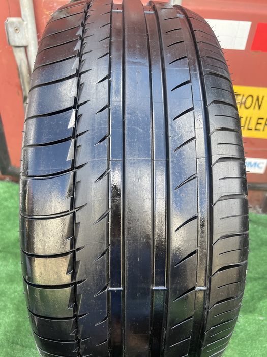 *Opona Michelin 255/45/20