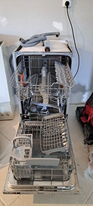 *** Wysyłka GRATIS Zmywarka pod zabudowe 45 cm ARISTON HOTPOINT LSTF