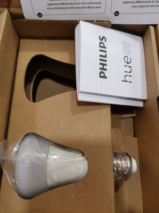 Lâmpada Inteligente PHILIPS HUE - E27, Branco e cor [Nova em caixa]