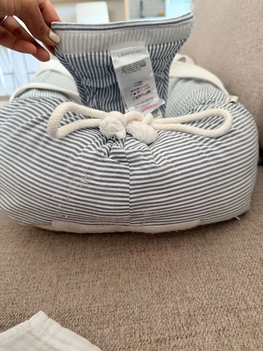 Liewood Gro Babylift (Ninho e Alcofa Portátil) – Riscas Azuis – Como Novo