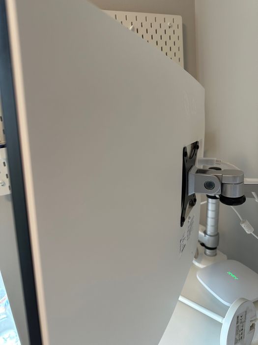 Монітор 27" LG 27UP650-W